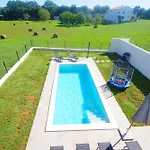 With Private Pool In Village Tatil Evi *