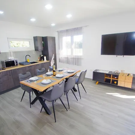 Holiday home With Private Pool In Village